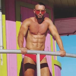 Meet your Posher, Alessandro